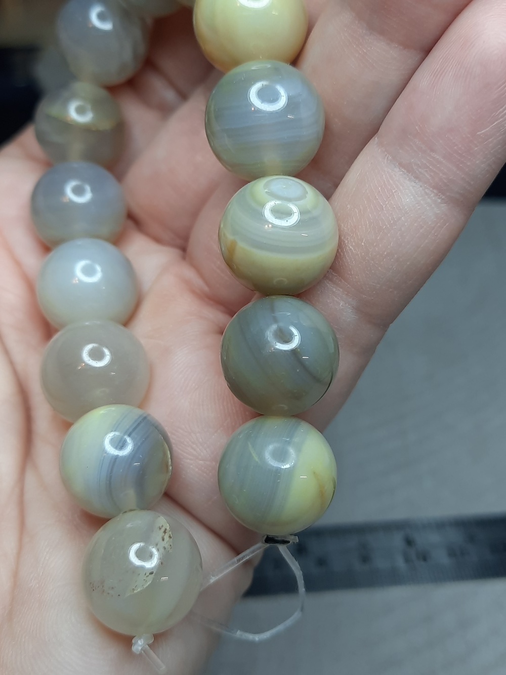 14mm Yellow & Gray Agate Bead Strand (7.5") #19 - Picture 2 of 4